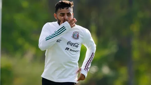 Golazo de antología en entrenamiento del Tri