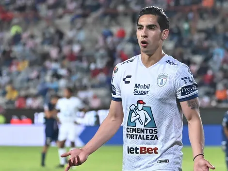 Erick Aguirre se sigue alejando de Chivas