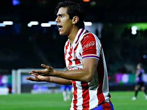 Macías no está en Europa por culpa de Chivas
