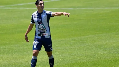 Erick Aguirre en un partido con el Pachuca