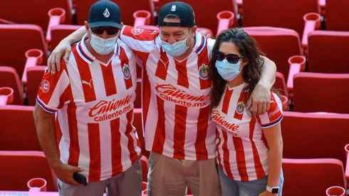 La playera de Chivas se habría difundido por HeadLines