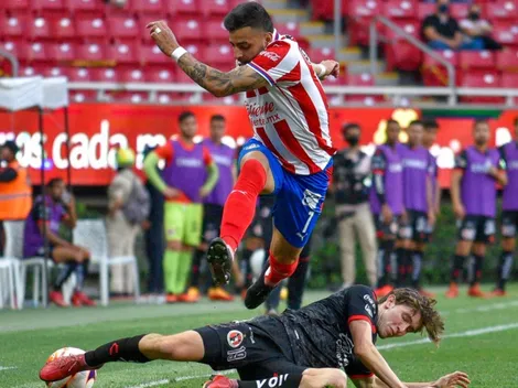 Vega abre el marcador ante Xolos con un golazo