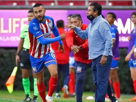 Coyote ofrece refuerzos para Chivas