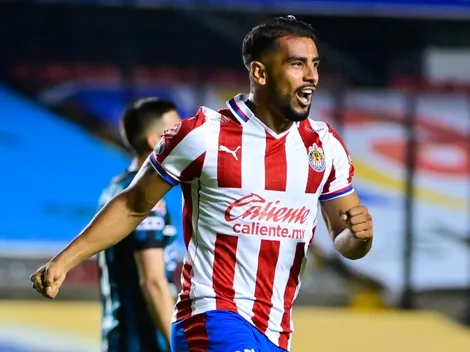 Chivas felicitó a por su compleaños y la afición lo reventó