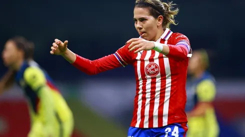 "Licha" sumó también 100 partidos como profesional.