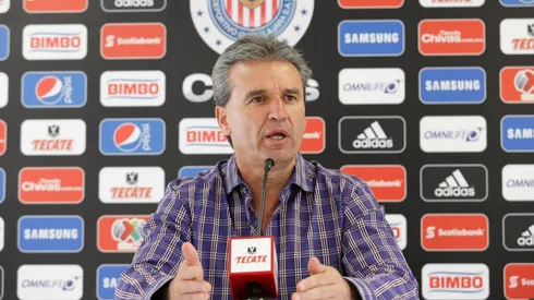 Néstor fue directivo de las Chivas en dos etapas.