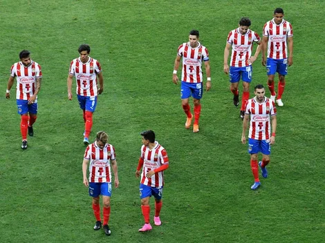Jugadores de Chivas ya se olvidaron del "papelón" en el Clásico