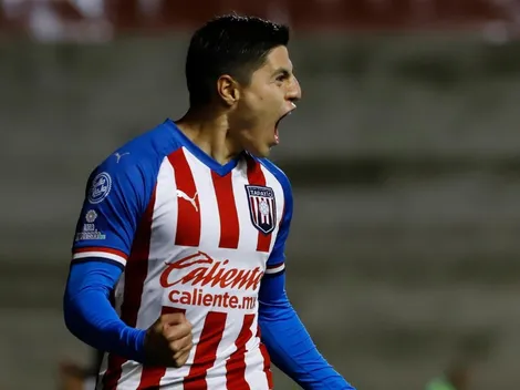 La afición de Chivas pide más minutos para Cisneros