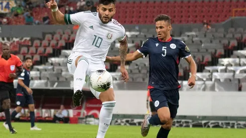 Alexis Vega también estuvo cerca de anotar pero su disparo lo desviaron.