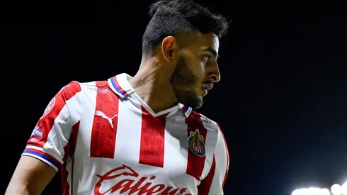 Cuántos millones perdería Chivas por indisciplina de Vega