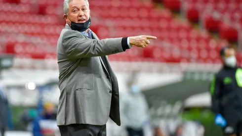 Vucetich afirma que un club extranjero apostaría más por Macías