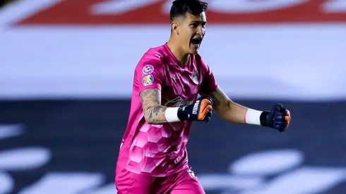 Raúl Gudiño suma dos triunfos ante el América.