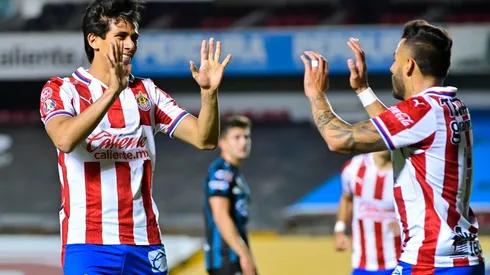 Macías empató el duelo en la primera mitad.