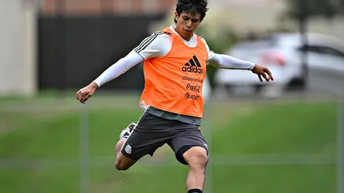 Macías será clave para Chivas en el Clásico Nacional.