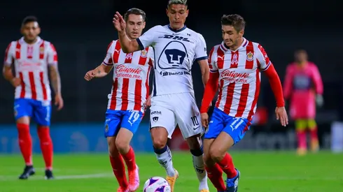 Pumas UNAM vestirá un uniforme dorado para enfrentar a Chivas este domingo en el Estadio Akron
