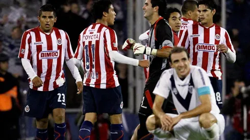 Omar Bravo fue el héroe de la eliminatoria.