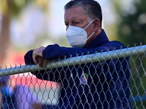 Peláez desmiente problemas de vestidor