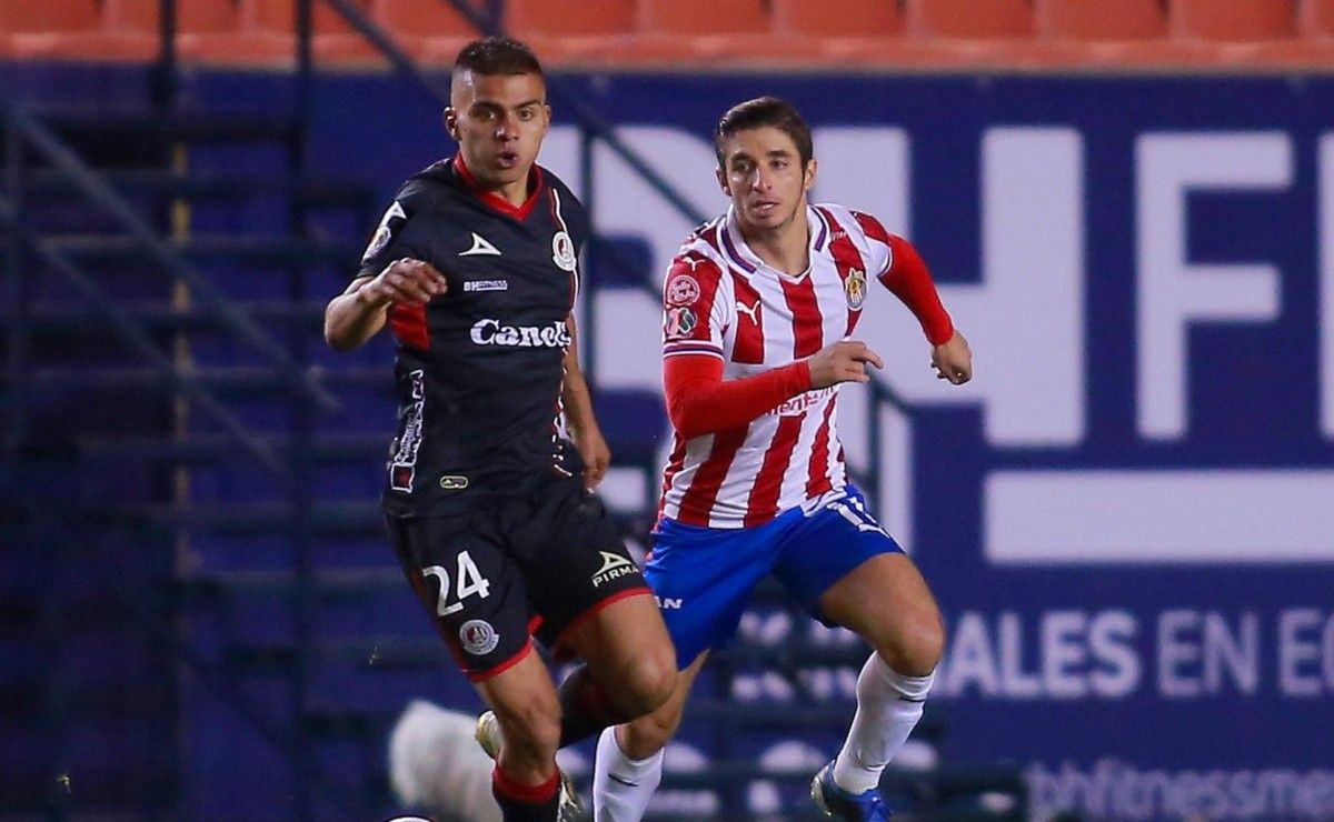 Un Chivas irreconocible cae con Atlético San Luis y sigue sin ganar en ...