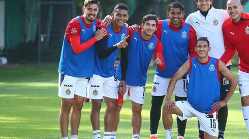 Van Rankin se mantiene entrenando con el primer equipo de Chivas a la espera de conocer su destino en la MLS