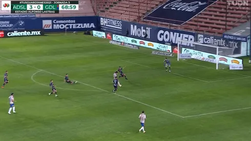 Video: JJ Macías anota el descuento en Chivas.