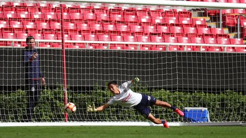 Antuna sorprendió a todos en el entrenamiento con su destreza en el arco