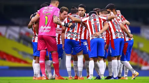 Vucetich mantiene su formación tradicional casi intacta en Chivas para debutar ante Puebla