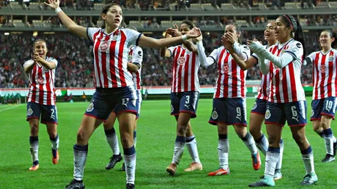 Los aficionados de Chivas despidieron a Norma Palafox