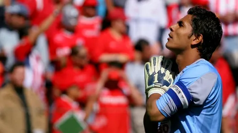 Sánchez se ganó el apodo de "San Oswaldo" por sus reflejos en el arco de las Chivas