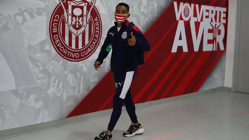 El "Gallo" Vázquez se despidió de un opaco segundo ciclo de casi 10 meses en Chivas y se marchó a Toluca