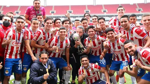 Chivas de Guadalajara Sub-20 se consagró campeona de la Liga MX tras vencer a Atlas en el Clásico Tapatío