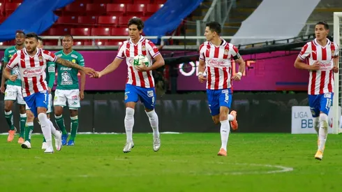 Macías, Vega y Angulo entrenaron con normalidad y podrían ser titulares ante León en la vuelta