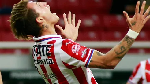 Cristian Calderón, la figura del Clásico Nacional, fue padre entre semana.