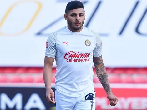 Vega se resintió de la lesión pero viajó a CDMX