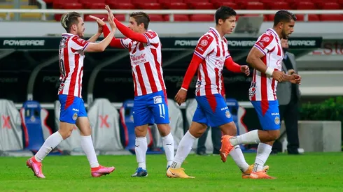 Chivas venció a Necaxa y accedió a la Liguilla por primera vez en tres años