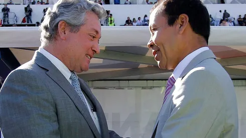 Víctor Vucetich y José Cruz en un cordial saludo que se repetirá en el Estadio Akron.