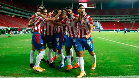 Chivas va por el pase a los cuartos de final de la Liguilla del Guard1anes 2020 cuando enfrente al Necaxa