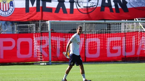 Uriel Antuna y Gilberto Sepúlveda regresaron a los entrenamientos en Chivas tras el paso por la Selección de México