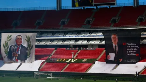 Chivas honró la memoria de Jorge Vergara