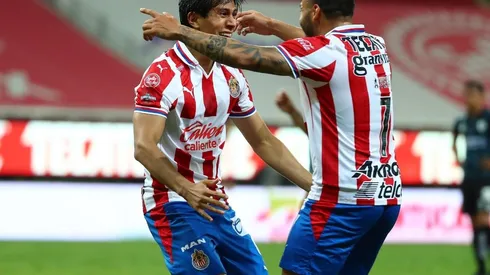 JJ Macías y Alexis Vega se ausentarán en el ataque de Chivas para el partido de la repesca
