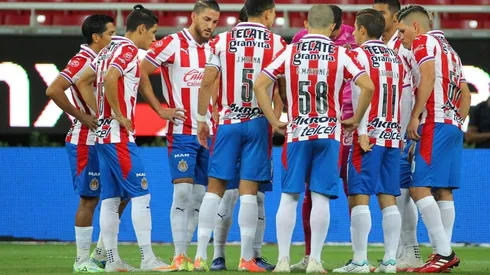 Cadena mantiene la formación de Vucetich casi intacta en Chivas pese a las bajas para esta visita a Pumas de la UNAM