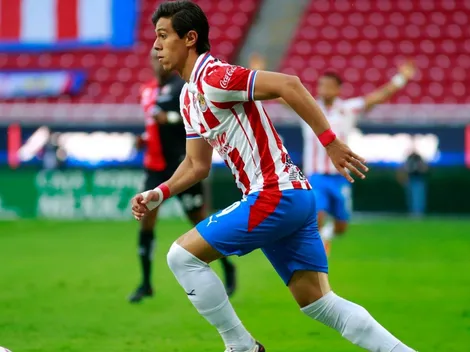 Macías se lesiona y Chivas tiene su sustituto ante Pumas