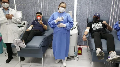 Oribe Peralta y Amaury Vergara participaron en la jornada de donación de plasma para combatir el coronavirus
