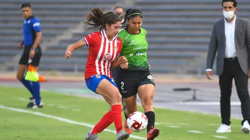 Isabella Gutiérrez se emocionó al máximo en el vestuario de Chivas.