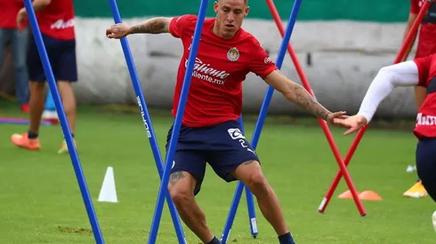 Cristian Calderón pudiera repetir en la alineación de Chivas tras salir lesionado en Tijuana