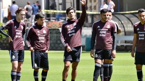 La "elevada" actitud de Macías habría decepcionado al "Tata" Martino en la selección