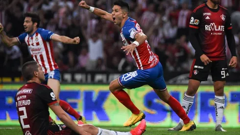 Jesús Molina se perdería al menos las próximas dos fechas del Guard1anes 2020 con Chivas, incluido el Clásico Tapatío
