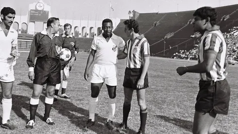 Pelé enfrentó a Chivas en el Coliseo de Los Ángeles en 1970 y previo lo había hecho con la selección brasileña en el Estadio Jalisco