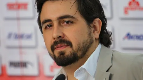 Amaury Vergara apareció y reconoció la derrota por lo que ahora deberá pagar la apuesta en beneficio de los mariachis