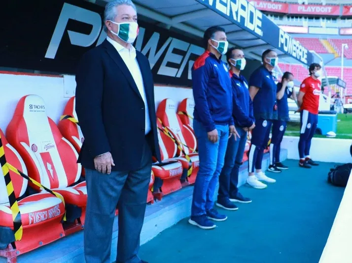 Chivas no descansa y arranca a planear el Clásico