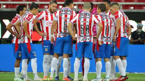 Chivas busca hilar triunfos y ahora será en casa ante Querétaro con una alineación casi intacta